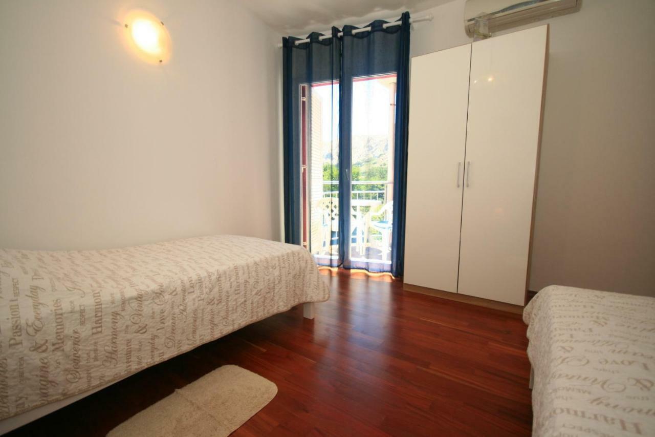 Apartment Mimoza 5, Baska, Krk Kültér fotó